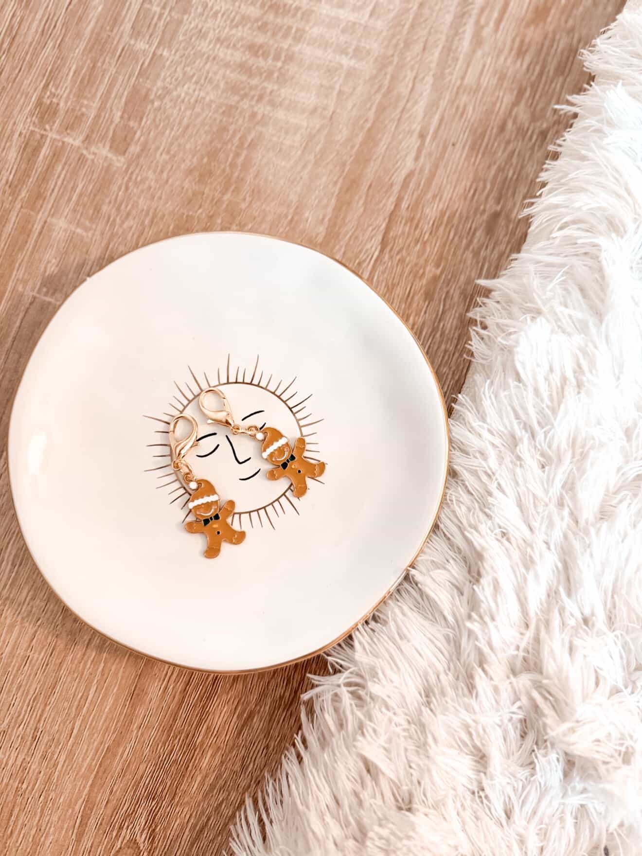 Mini Gingerbread Collar Charm