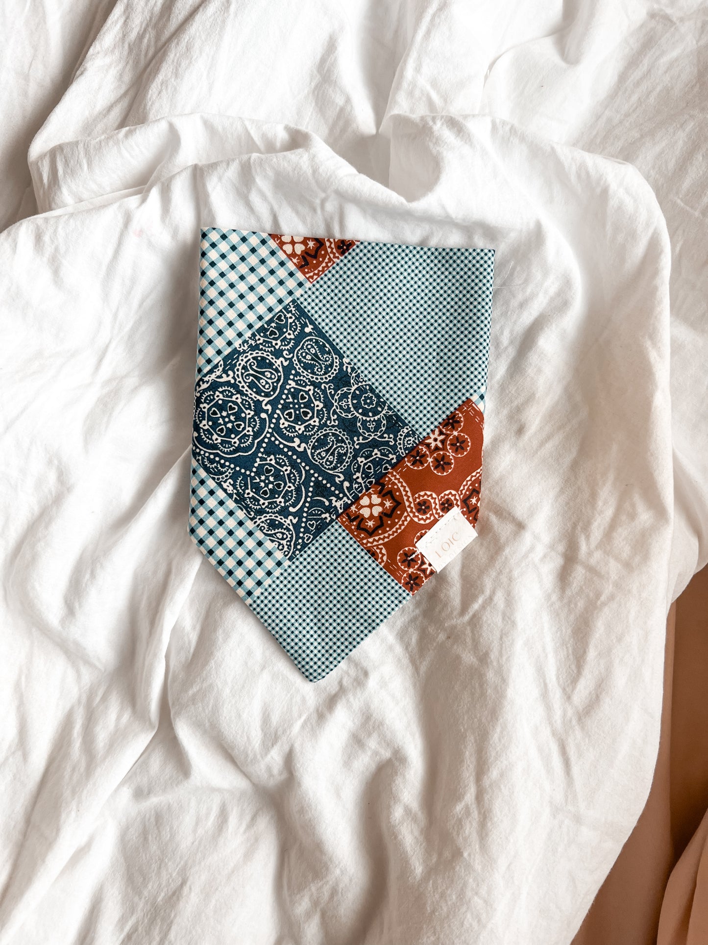 β ππ³π’πΊπ₯π¦π―" Patchwork bandana