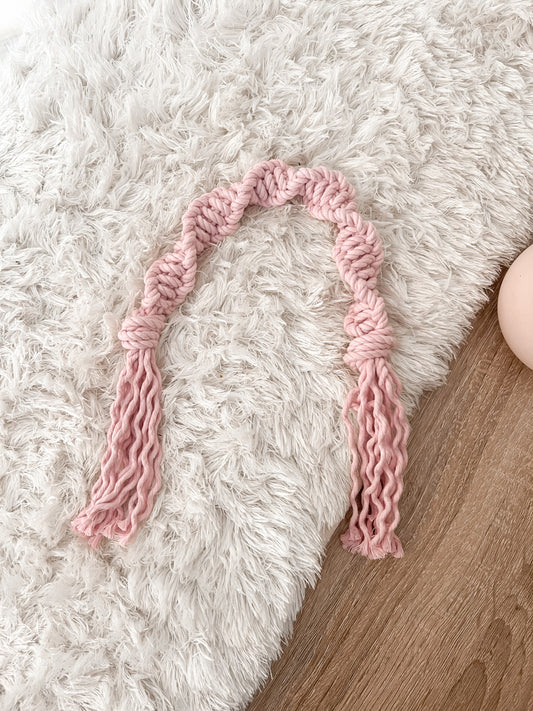 “Peony” Macrame Tug Dog toy