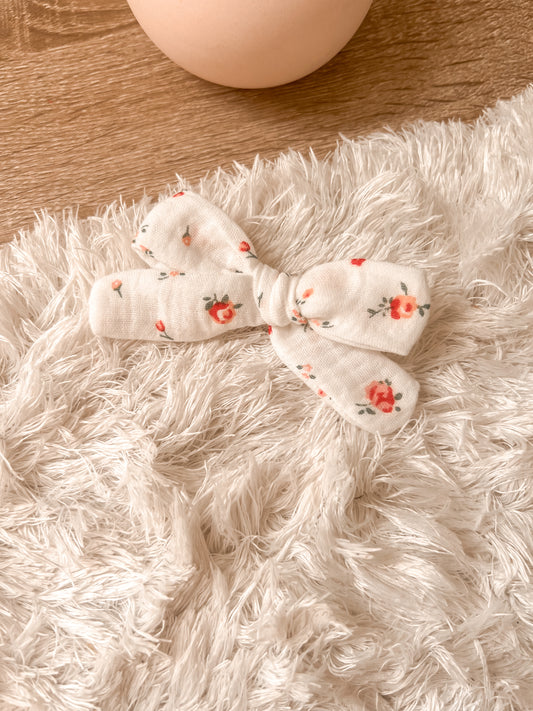 Love Notes Hair Bow - Valentines Collection